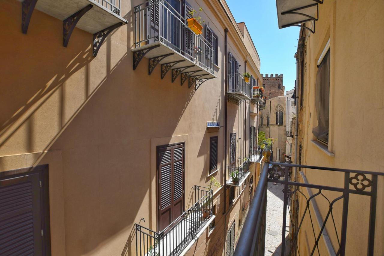 San Basilio'S Home Historical Center Palermo Exterior photo